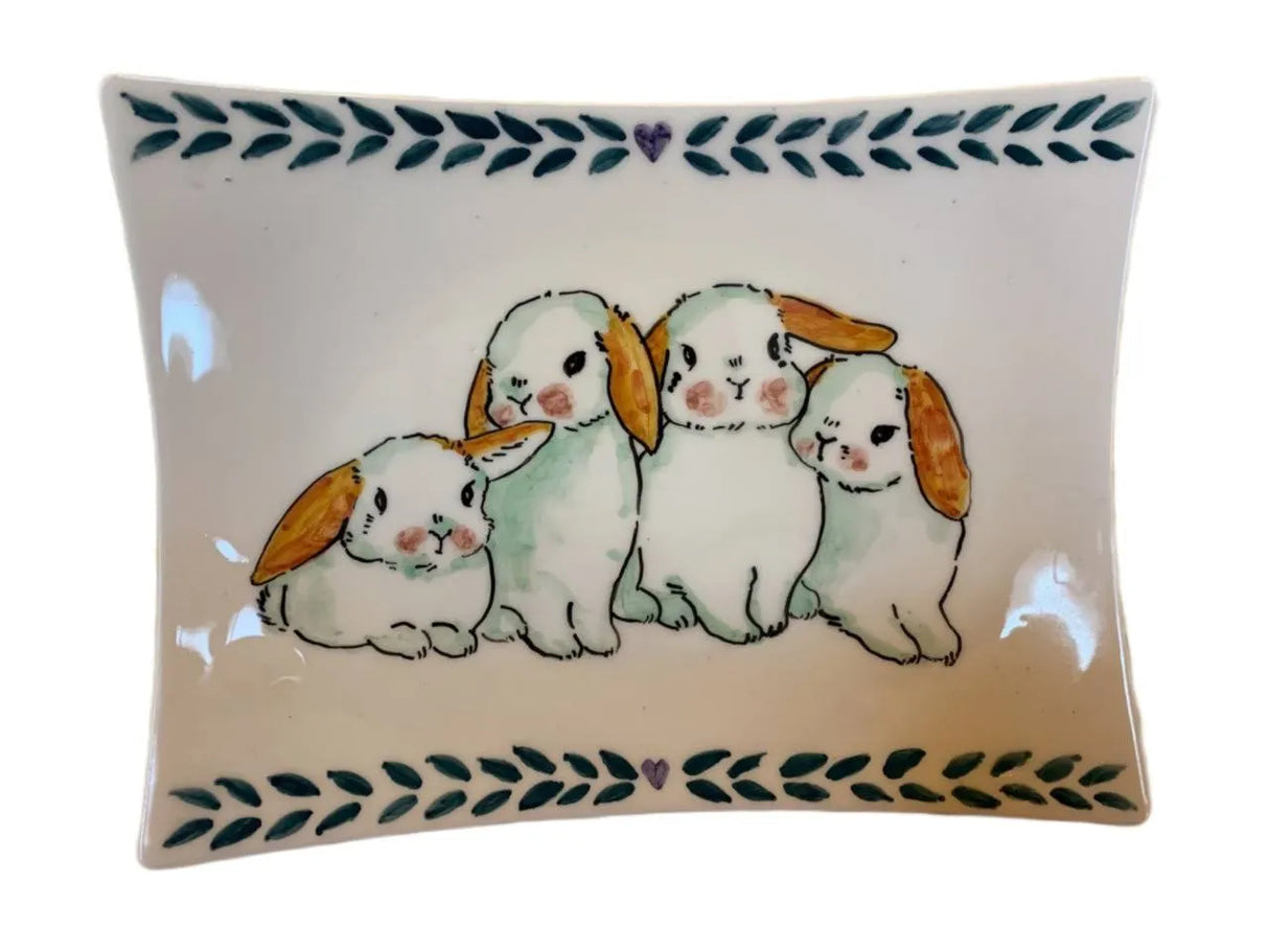 24x18 cm handmade hand-painted ceramic plate with rabbit family design